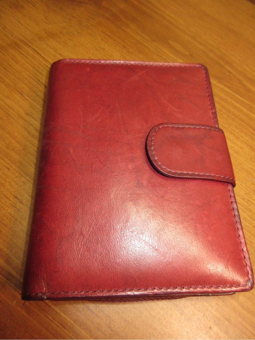 Classic Red Leather wallet with Magnetic Snap
